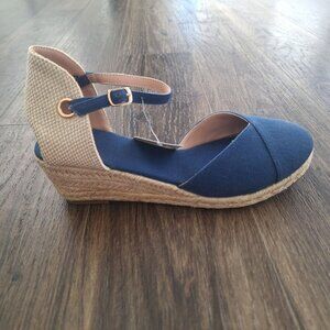 NWT Blue Wedges Summer Sandals Natural Fiber